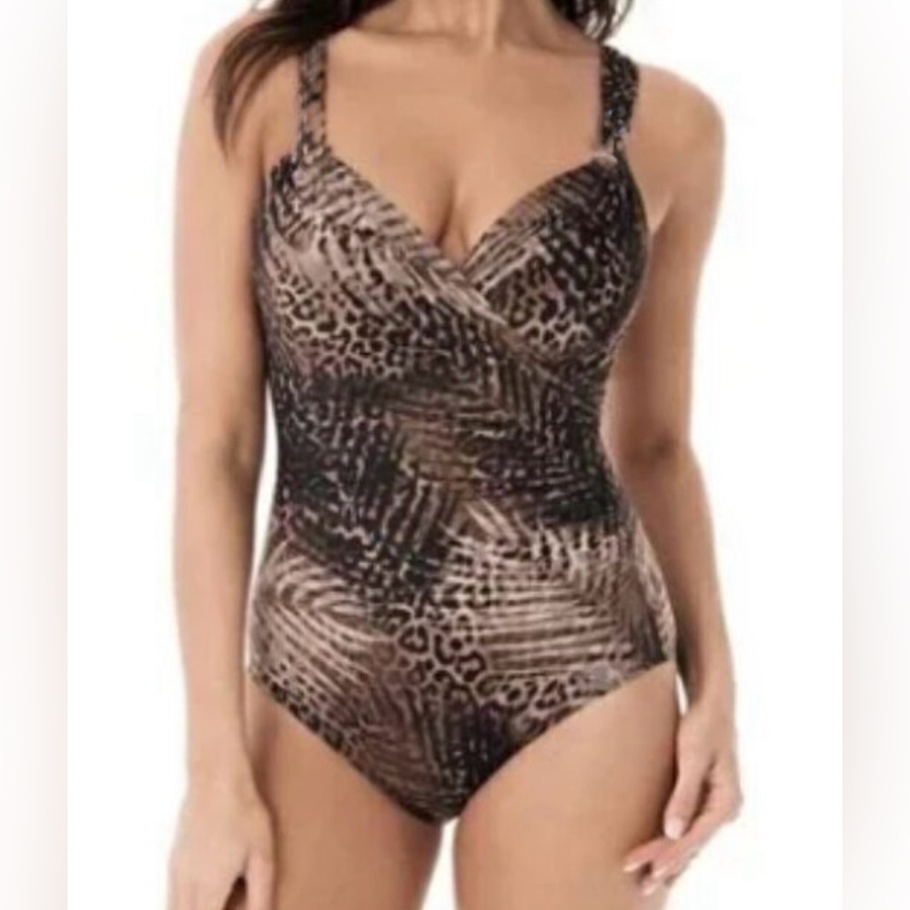 Miraclesuit It’s A Wrap Palm Animal Print One Piece Bathing Suit size 8